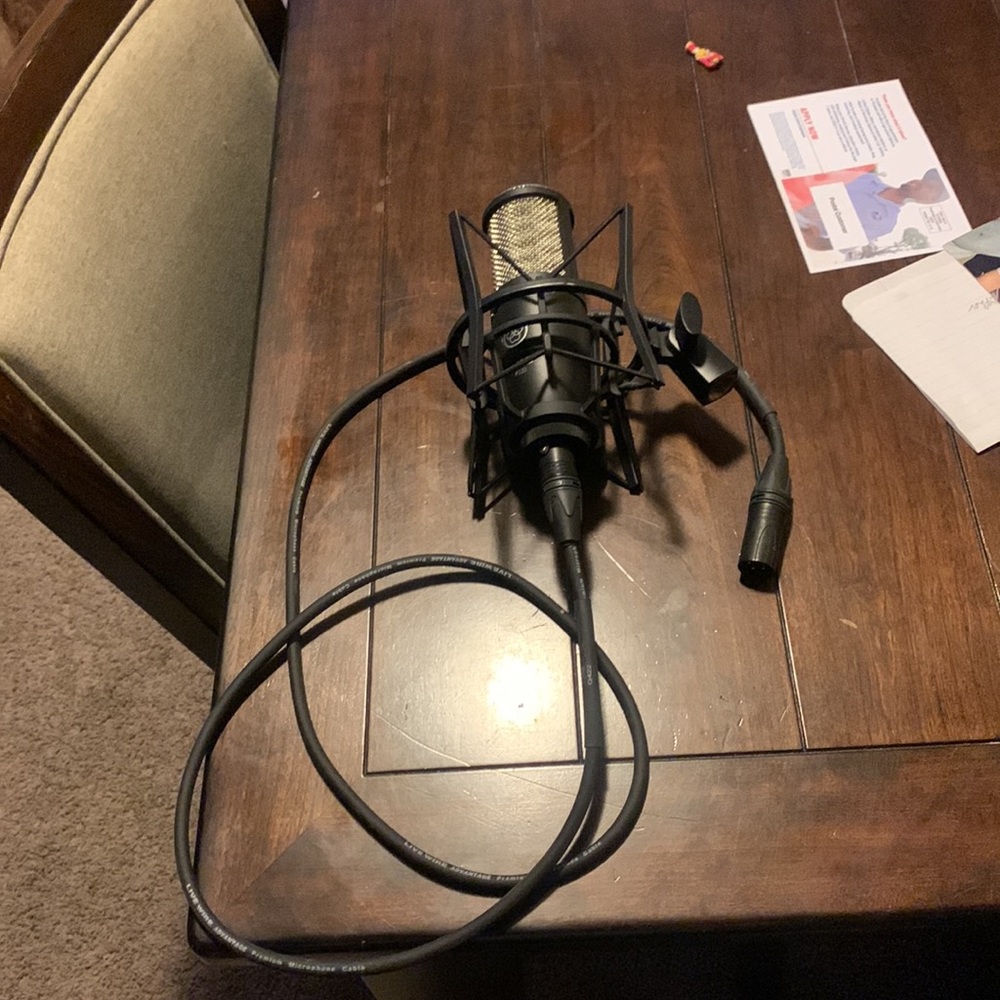 Microphone - Picture 2 of 4
